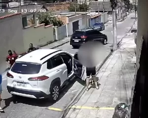 Jovem é baleado durante falsa negociação de venda de carro