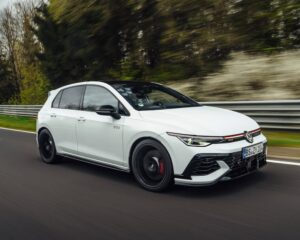 Novo Golf GTI Edition 50 bate recorde em Nürburgring e se consagra como o VW mais rápido da história