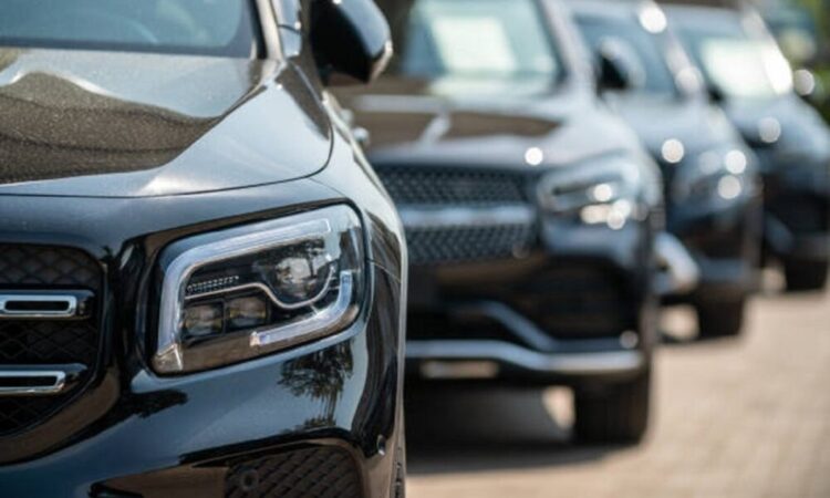 Campeões de venda, vilões na revenda: veja os 3 carros populares que mais desvalorizam no Brasil em 2025