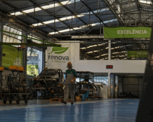 Da sucata ao desconto: como a Porto transforma carros batidos em peças até 60% mais baratas e reduz o impacto ambiental no Brasil