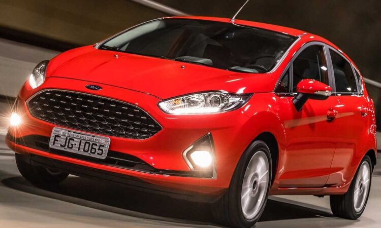 Saiu de linha, mas continua nas ruas: o carro que os brasileiros não deixaram morre