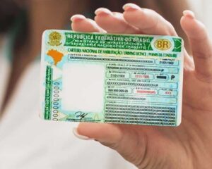 Inclusão e Inovação Nova Lei Cria CNH Social com Fundo de Multas e Revoluciona a Transferência Digital de Veículos no Brasil