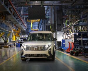 CEO da Ford Faz Alerta Sobre a China