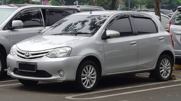 Toyota Etios carros com motores resistentes que podem rodar centenas de milhares de quilômetros sem abrir o motor